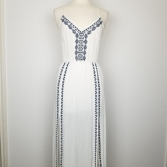 Lush Dresses & Skirts - Lush | embroidered | maxi dress | slits